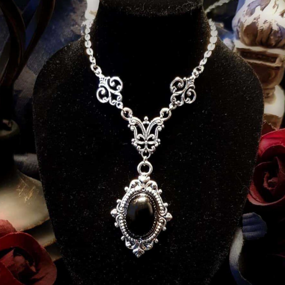 Ожерелье-камея с изображением  – обзор и цена Women'S Victorian Accessories