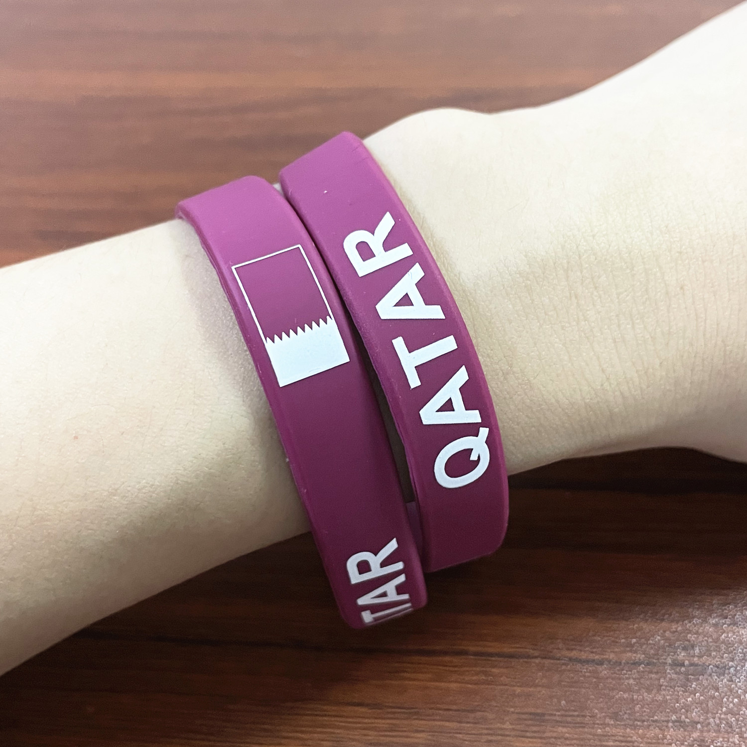 Силиконовые браслеты с флагом  – обзор и цена Women Accessories Qatar