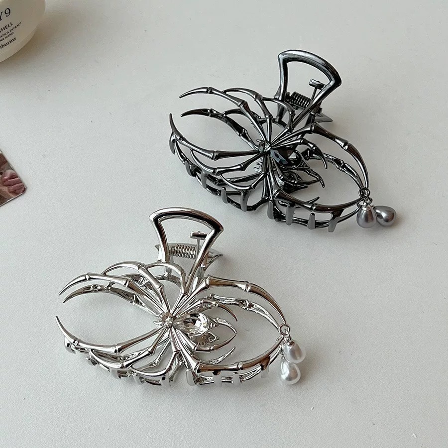 Зажимы для волос «Черный паук» – обзор и цена Women Accessories Business